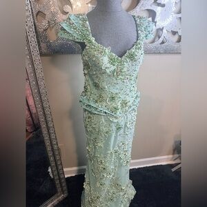 ⭐️Al Zain Couture Mint Green Beaded Luxury Elegant Dress